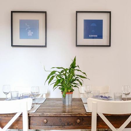 Spacious Apartment With Big Terrace At Colosseum Roma Esterno foto