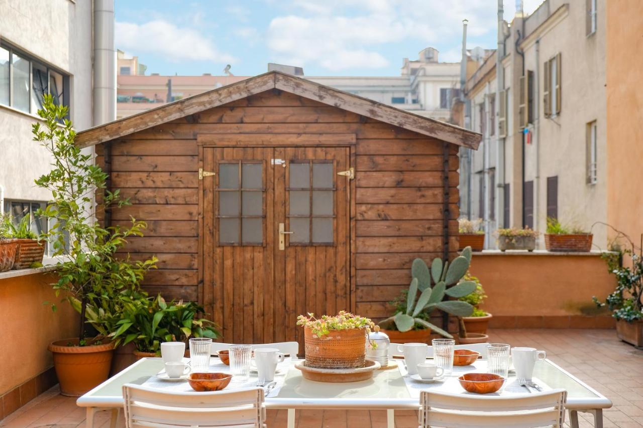 Spacious Apartment With Big Terrace At Colosseum Roma Esterno foto